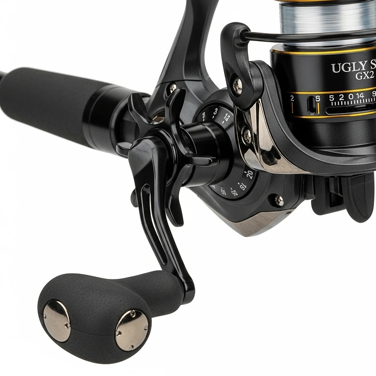 Detailed view of the Ugly Stik GX2 spinning combo's comfortable reel handle and adjustable drag system, perfect for smooth operation and fighting fish.